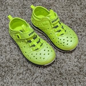 Stride Rite Size 9 phibian shoes